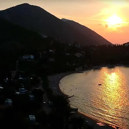 Semesterbostad Lavender Cottage-two Bedroom With Terrace